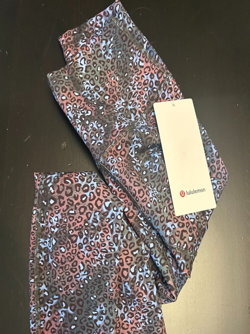 LuLu lemon Wunder Train Tight 25" size 4